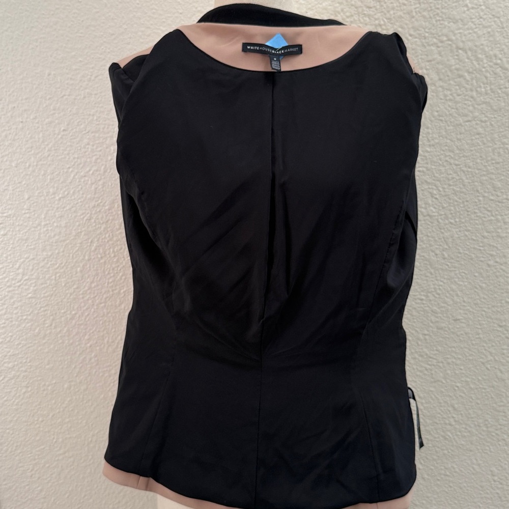 White House Black Market nude Blazer - Picture 8 of 8